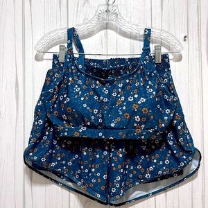 Never worn Sea Fancy floral swimsuit top and shorts medium